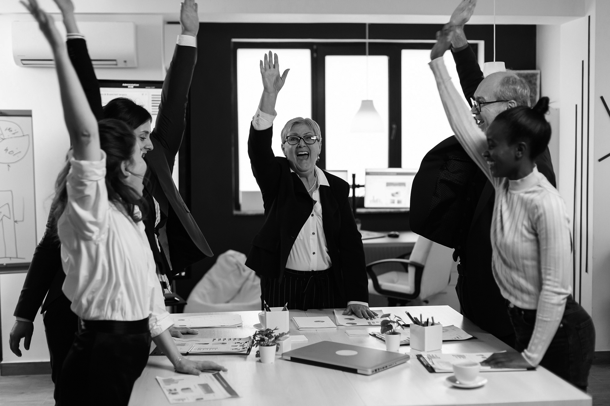 happy-creative-marketing-team-grey happy-creative-marketing-team-grey