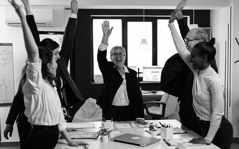 happy-creative-marketing-team-grey-800